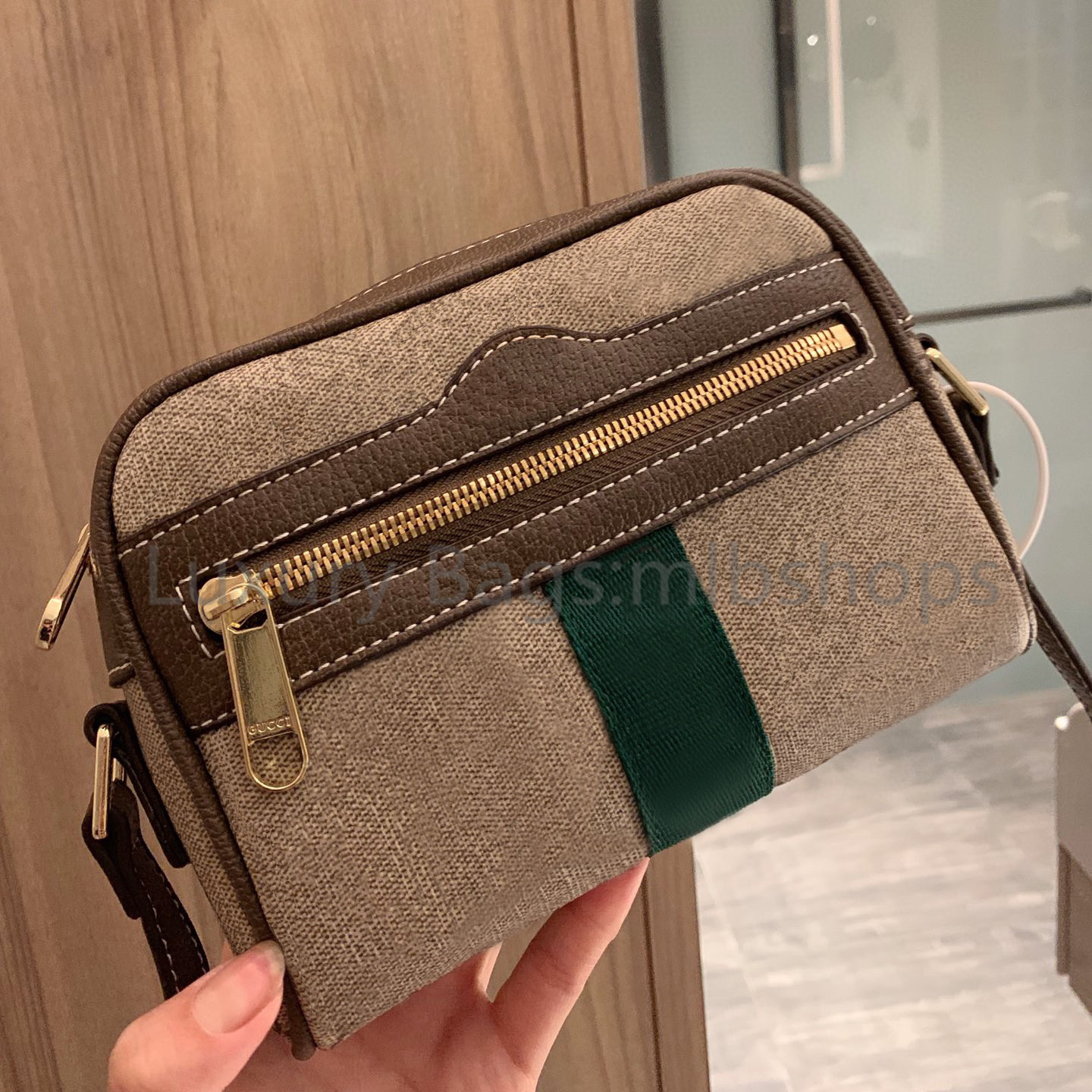 

classic Luxurys Designers Shoulder bag high quality Letter Handbags wallet Flap 2023 women Crossbody purses Fashion Bags Chains Cros, No bags