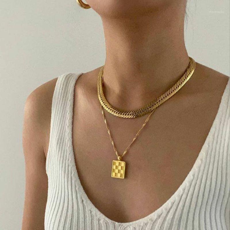 

Chains Retro Gold Color Rectangle Checkerboard Pendant Necklace Geometric Textured Twisted Singapore Chain Necklaces