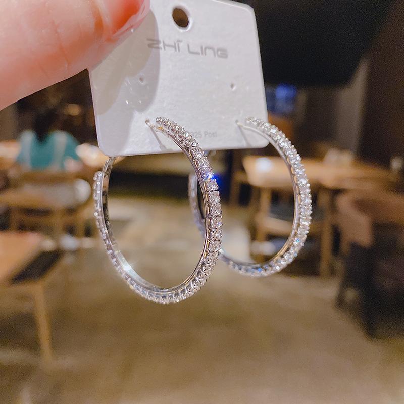 

Stud 2021 European And American Fashion Trend Round Cold Wind Earrings High-end Luxury For Women Jewelry Korean, Golden;silver