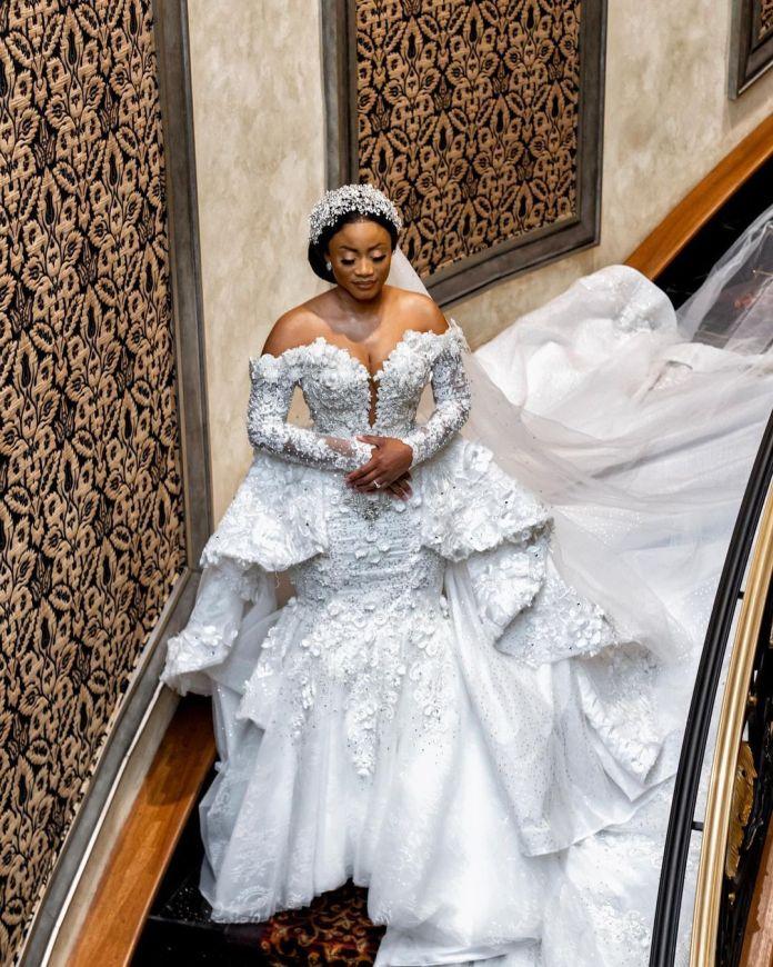 

Plus Size African Mermaid Wedding Dresses with Detachable Train Arabic Aso Ebi Beaded Floral Ruffles Long Sleeve Bridal Gowns, Ivory