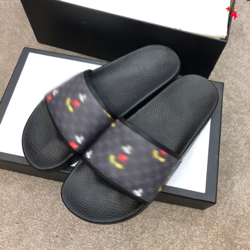 

2021 Slipper Designer Slide Summer sandals Fashion Men Beach Indoor Flat Flip Flops Leather luxurys Shoes mens Slippers with box Size 39-45 -H179, Black