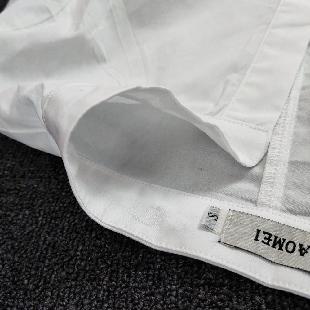 handbolsa display cabinet