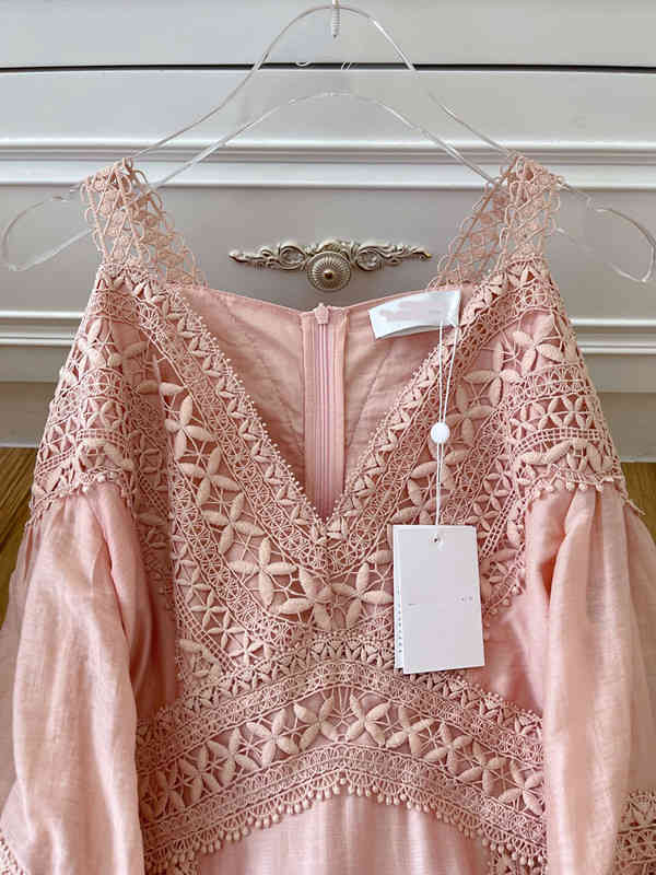 

Street Style Dresses fashion brand Australian autumn and winter holiday ready-to-wear series, water soluble lace lantern sleeve one-shouldered skirt 0RHV, Ivory