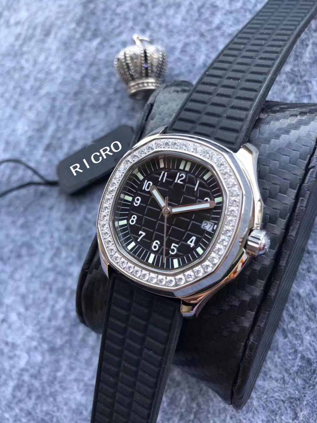 

Deluxe Men's Watch, Sport Style, Diamond Set, Self-winding Movement, Import Rubber Band, 42mm, Stainless Steel Case, Sapphire Glass,