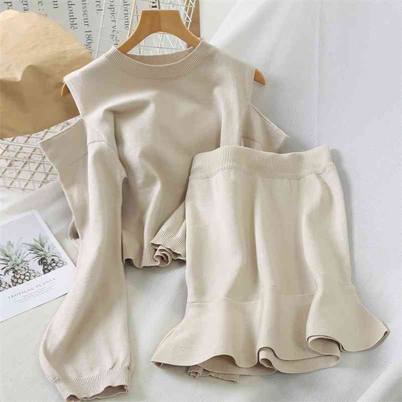 

Early spring ladies suit knitted off-shoulder shirt fishtail skirt two-piece 2 piece set women 210525, Khaki