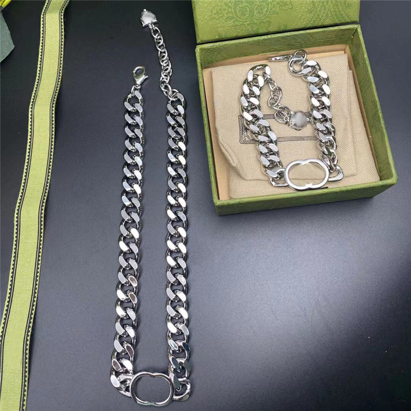 

Luxury Metal Chain Necklace Tiger Head Pendant Bracelets High Quality Double Letter Women Jewelry Sets, As pic