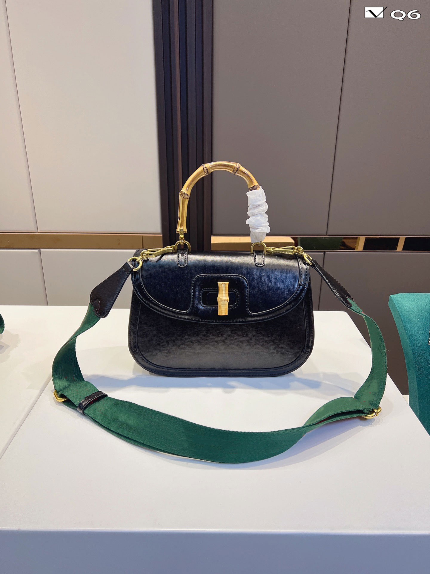 

Double G Crossbody Shoulder BAG Handbag Handbag Leather Diana Bamboo 2Sizes 27CM/20CM [WITH BOX], Customize