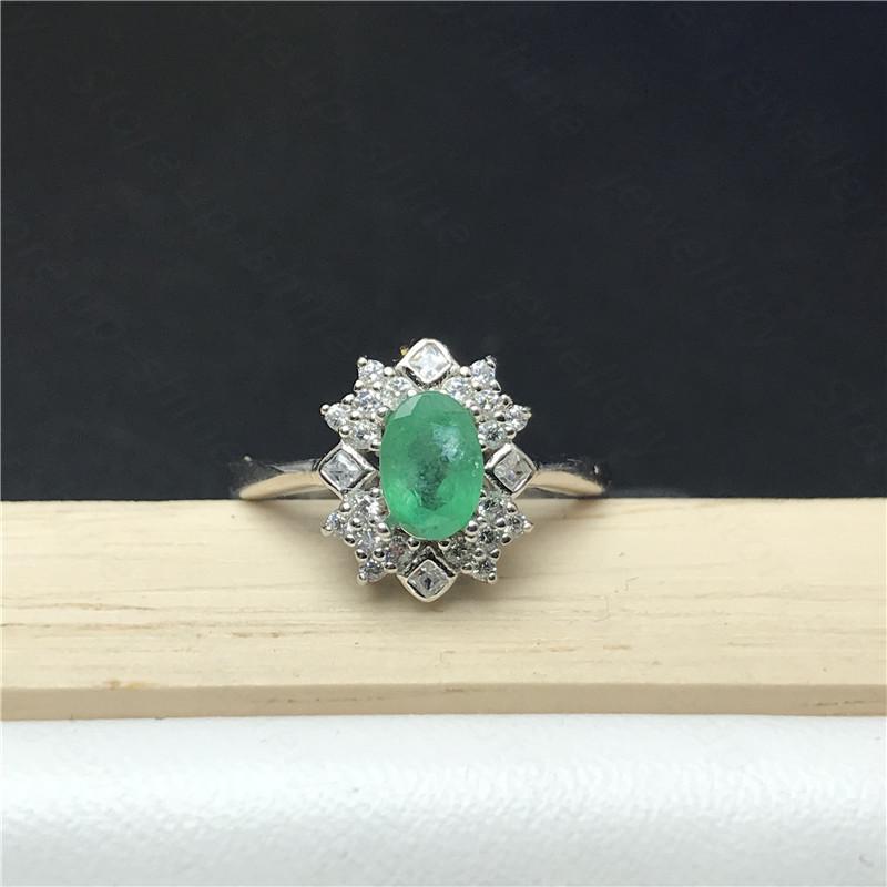 

Cluster Rings Style Women's Ring 925 Silver Inlaid High Quality Natural Emerald Simple Atmosphere