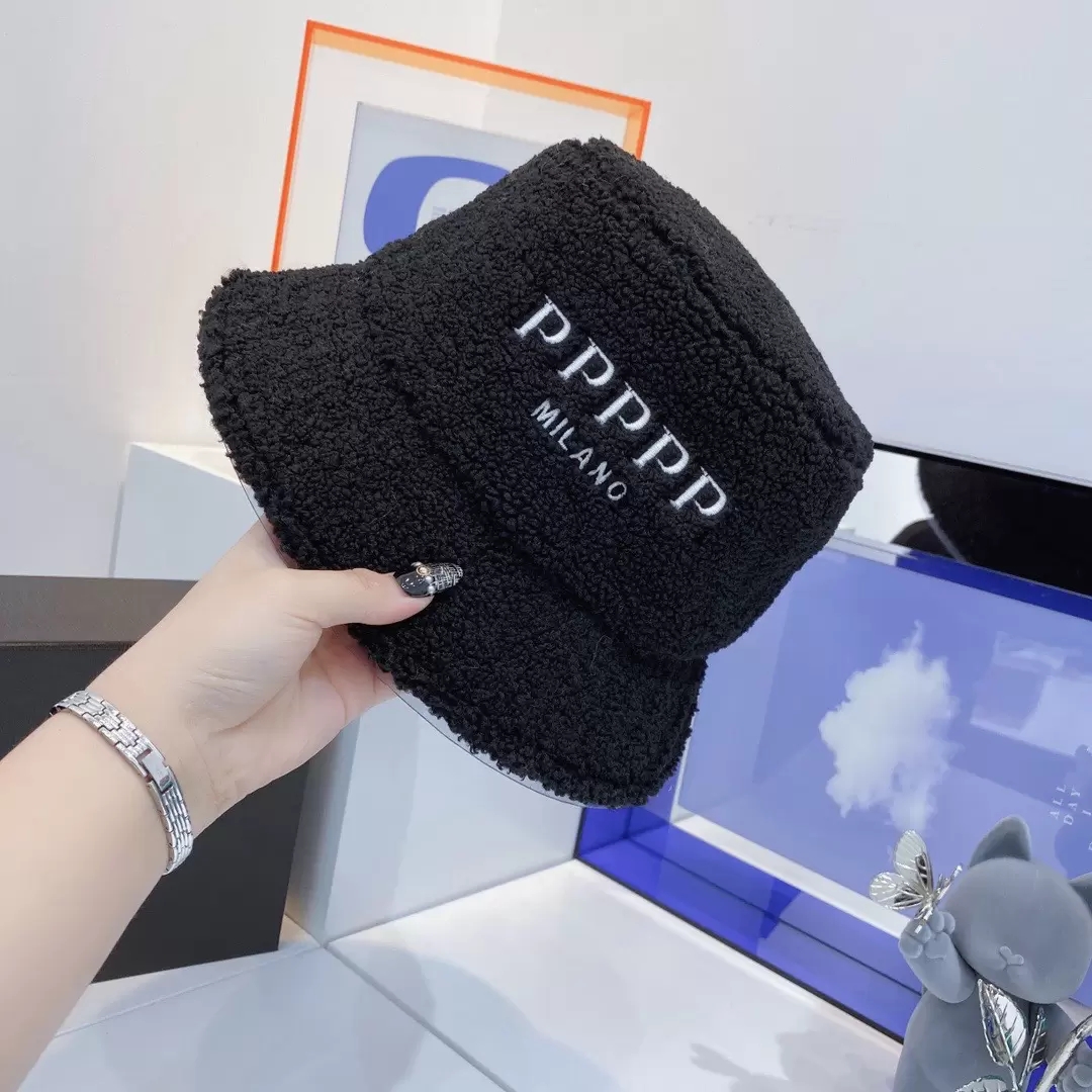 

Designer Wool Buckets Hats Man Woman Warm Plush Caps With Letter Fashion Street Hat for Girl Gift Black Top Quality, No 1