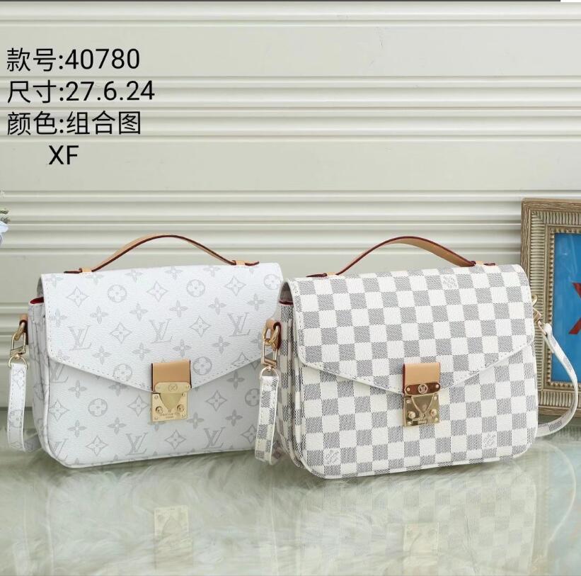 

F1 Designer Bags Wallets LVLOUISVITTON bagVUTTON Bag Womens Messenger Bags Mens Shoulder Crossbody Bag Package Leisure