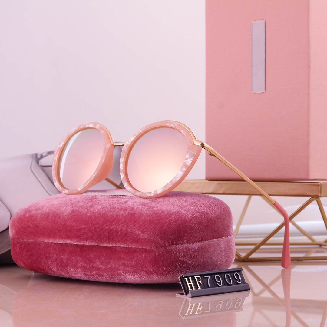 

2021 Girls Designer Sunglasses Women Gorgeous Ladies Cute Glasses Protect Eyes Lenses with High Quality Box