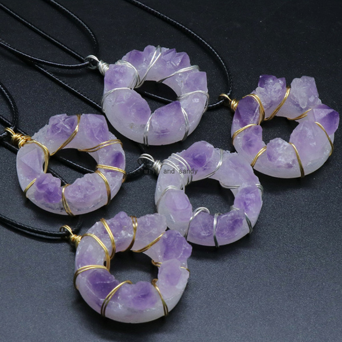 

Natural Stone Amethyst Circle Necklace Wire Wrapped 35mm Donut Pendant Irregular Healing Crystal Collar Necklaces for Women Fashion Jewelry Will and Sandy