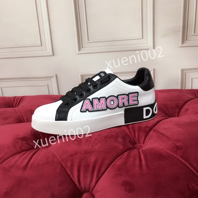 

Newest Mens casual shoe Sneakers boots womans High-top Suede Leather Spikes Sneaker Womens Leathers Studded trainers Lace Up Party shoes hc200901, 09