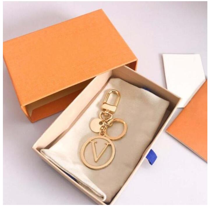 

Fashion Flower Keychain Key Buckle Brand Letters Design Handmade Leather Keychains Men Women Bag Pendants 6 Option Top Quality