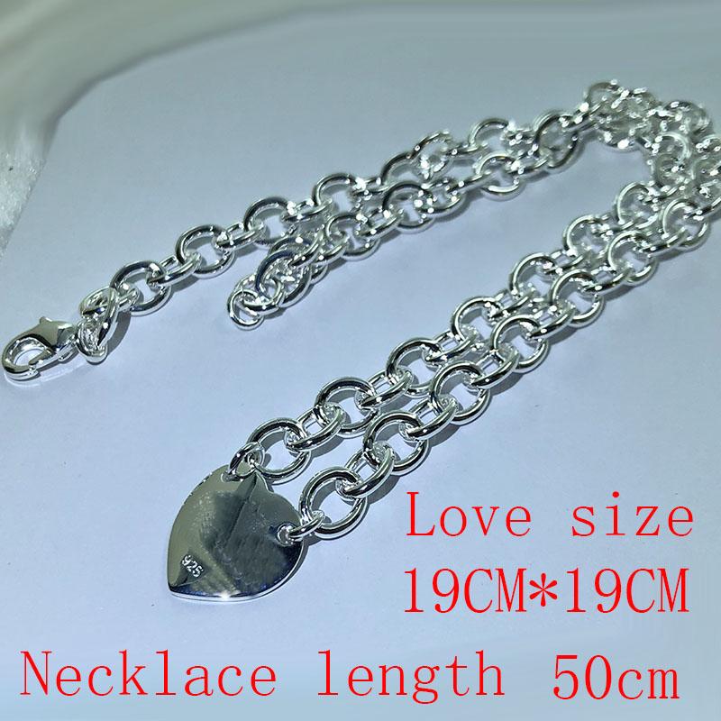 

T series Heart pendant necklace