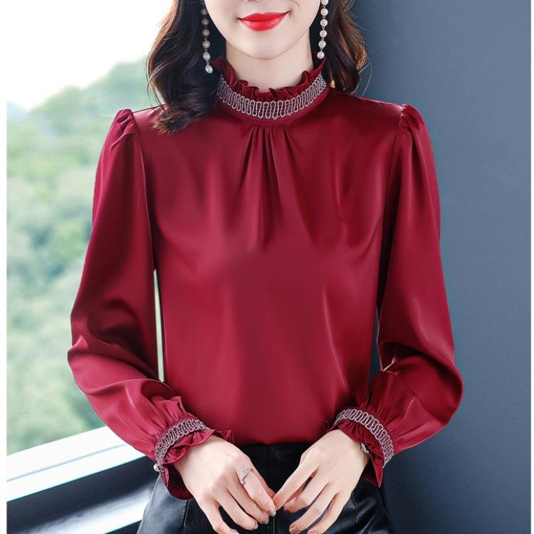 

Simple basic round neck long sleeve T-shirt for women Korean version design feeling irregular fold wear loose bottom shirt 5236, White
