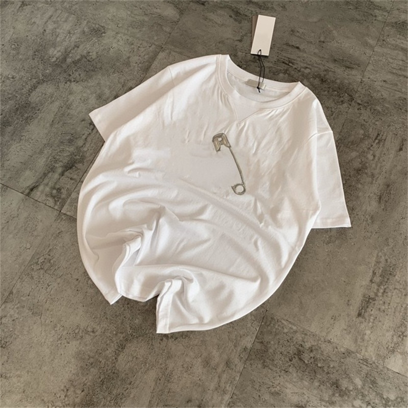 

Chaopai 21 spring new heavy industry embroidery pin pattern round neck loose cotton short sleeve T-shirt for women43, White