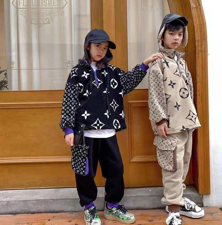 

A129 Girls Boy suit new spring clothes female baby fashion tooling jacket + pants two-piece suit, White