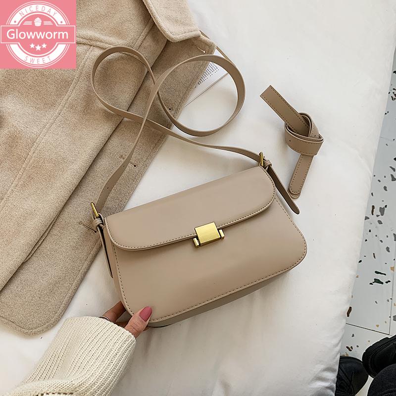 

2021 winter new shoulder bag fashion messenger bag retro lady lock small square solid color female mobile phone, Black