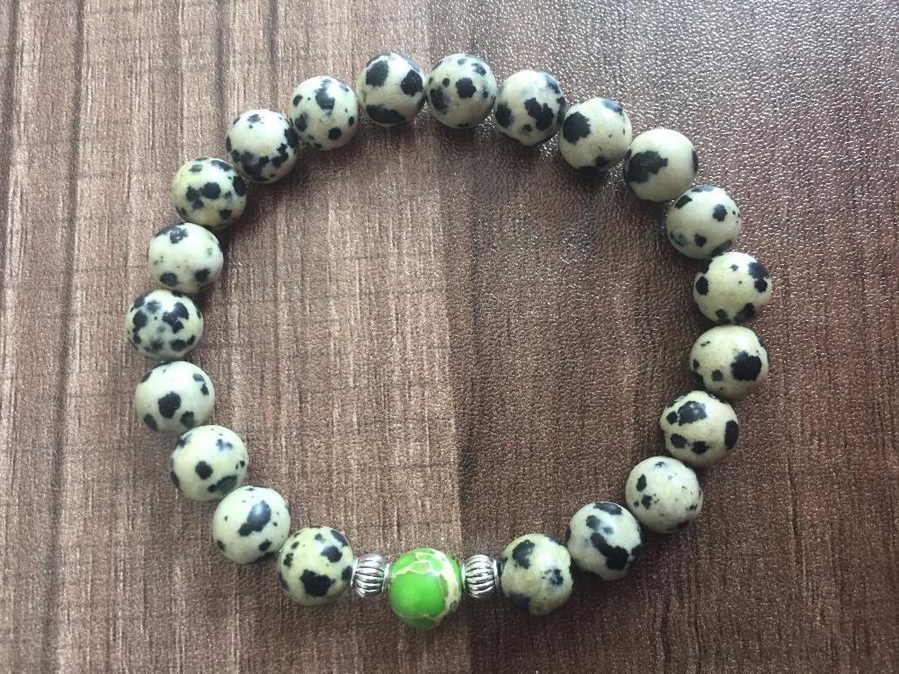 

Charm Bracelets 8MM Fruit Green Regalite Bracelet DalmatianJasper Prayer Yoga Mala Beads Rouns For Women Men