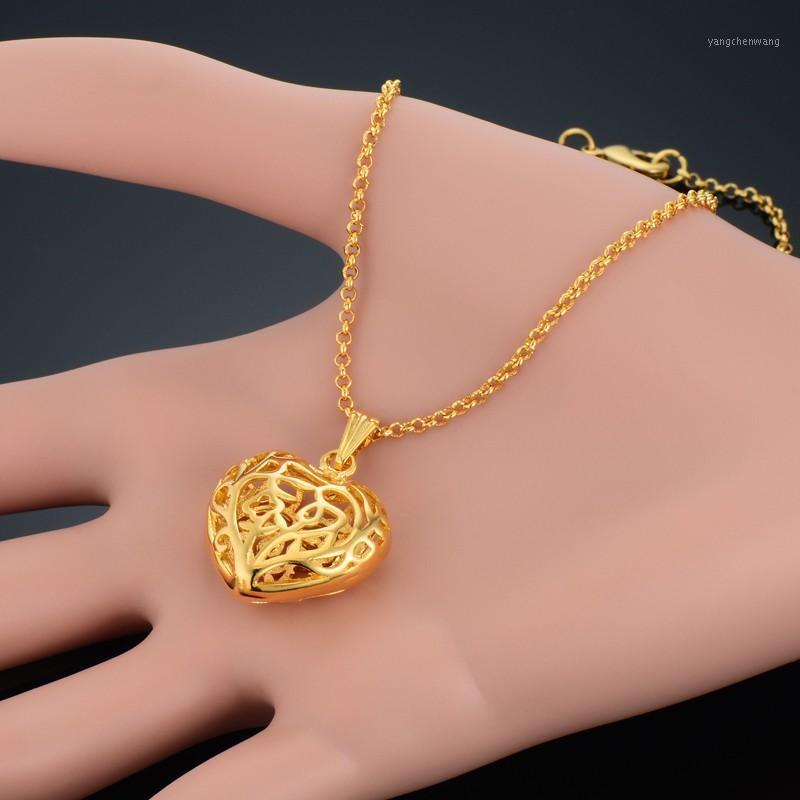 

Chains Golden Statement Pendent High Quality Hollow Heart Necklaces Pendants For Women Gold Color Cute Pendant With Chain Colar