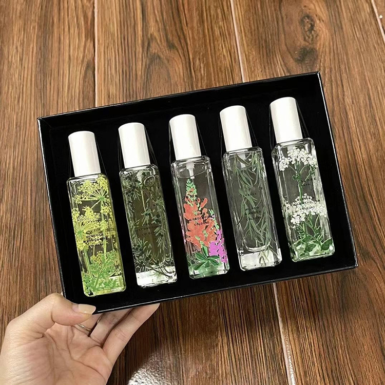 

woman perfume set 30ml *5 pieces limited edtion suit spray EDC cologne aromatic green notes highest quality and fast delivery