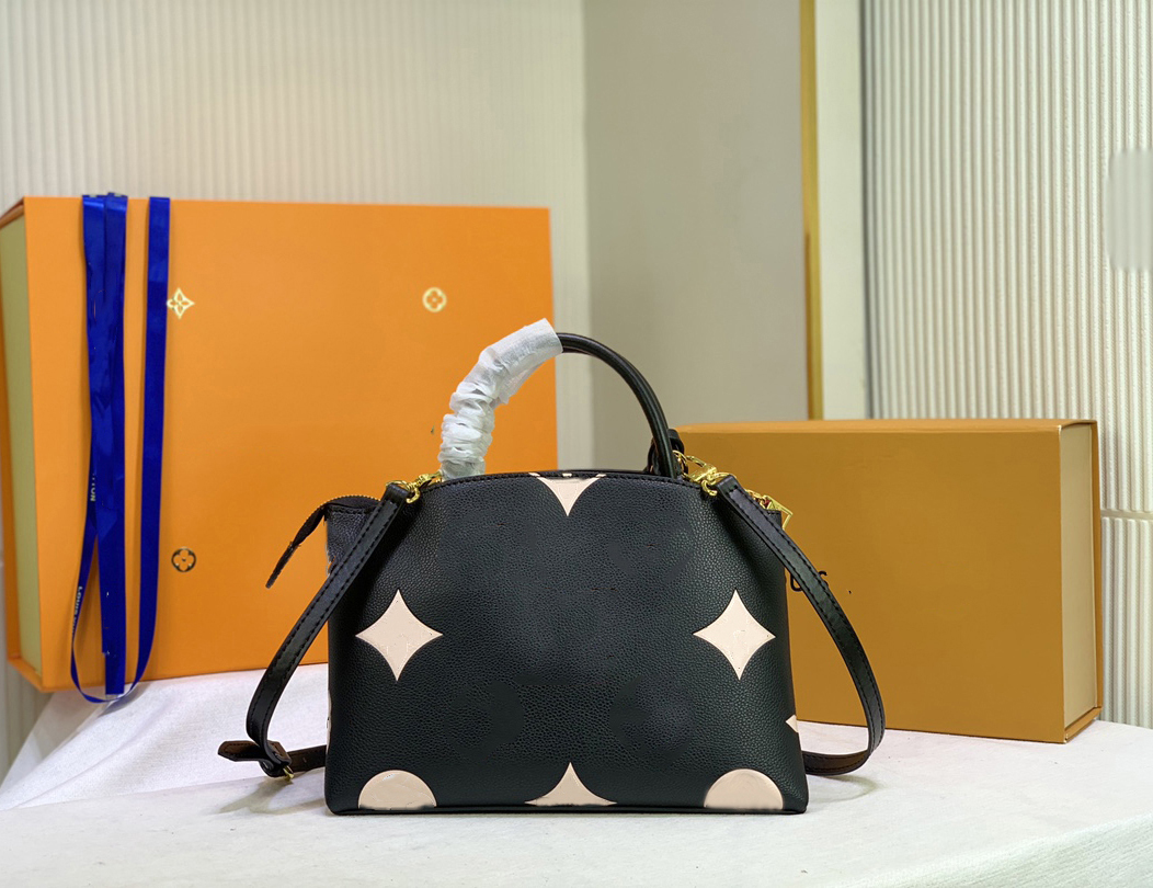 

Designer handbag square-shaped bag money cross-bod fashion classic letters flower pattern luxury shopping size 29-18-12cm M58914
