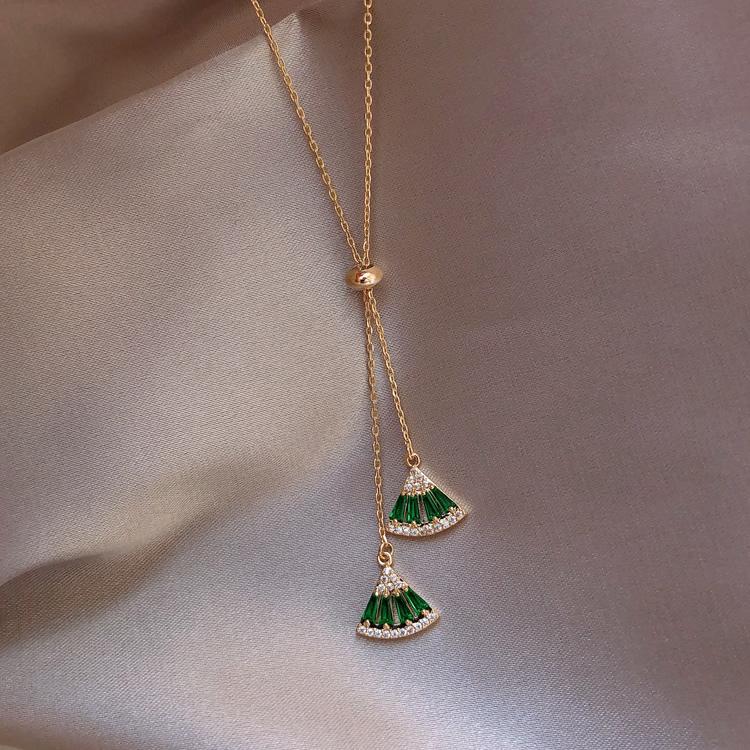 

Chokers Selling Green Zircon Crystal Fan-shaped Geometric Necklace Pendant Elegant Party Ladies Jewelry For Women
