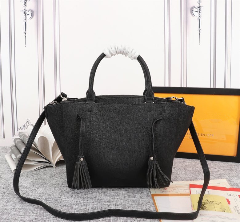 

2021 women shoulder fashion messenger bag cowhide women's small party retro handbag ladies wallet and purees Woven, 01