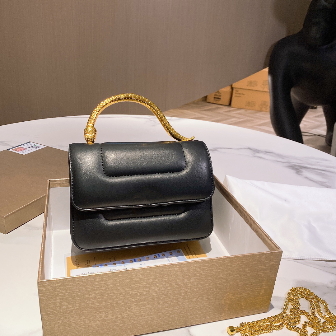 

Women Luxurys Designers Bags Female Evening Bag Dinner Bagss Shoulder Bages Handbag Snake Decoration Top Quanlity Cowhide Material, Color choose
