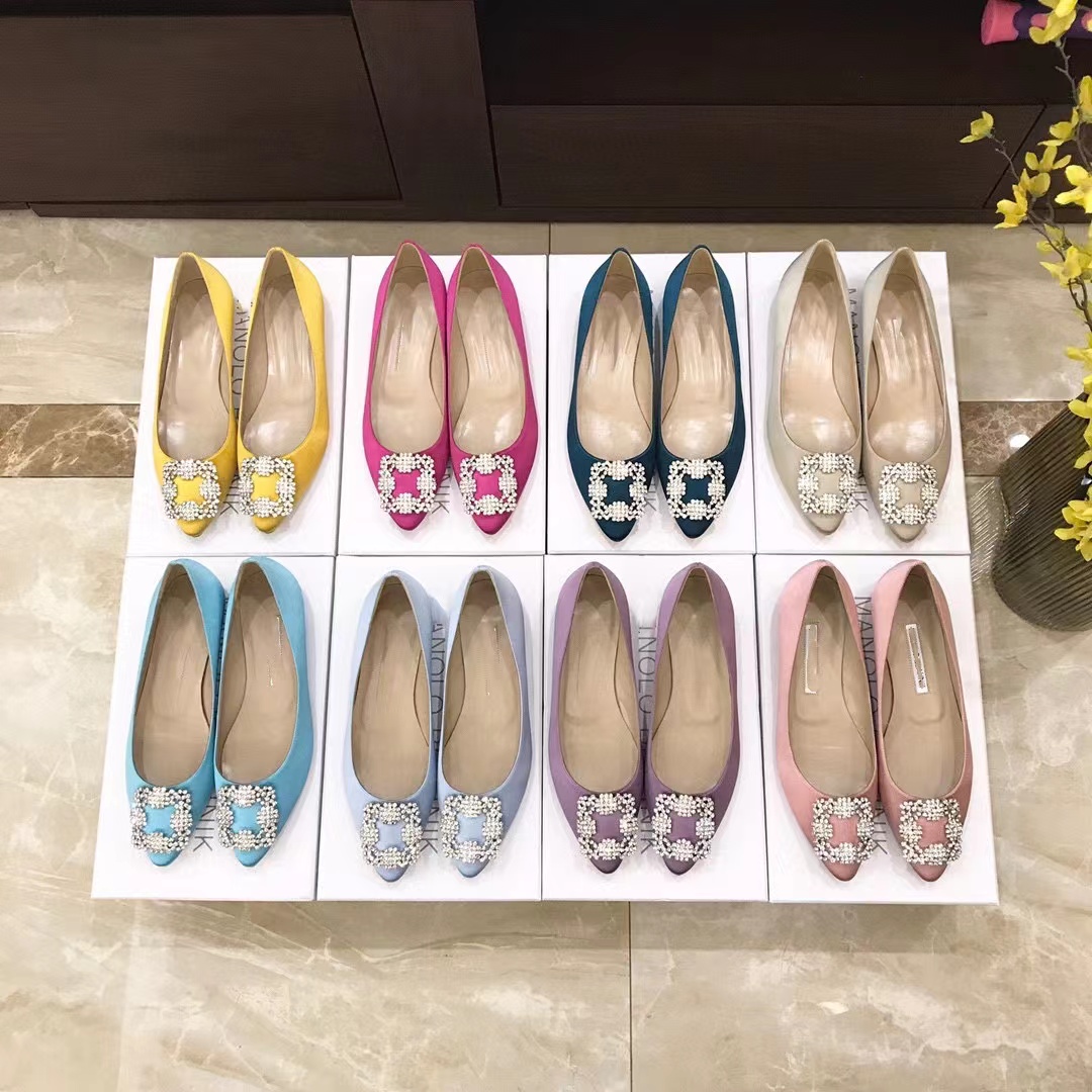 

Luxury womens heeled shoe Designer Heels Women Dress Shoes Sexy red bottom Heels pumps Casual spikes sandals Wedding party 1cm 6cm 9.5cm heeles With the box, Separate 1 shoe box