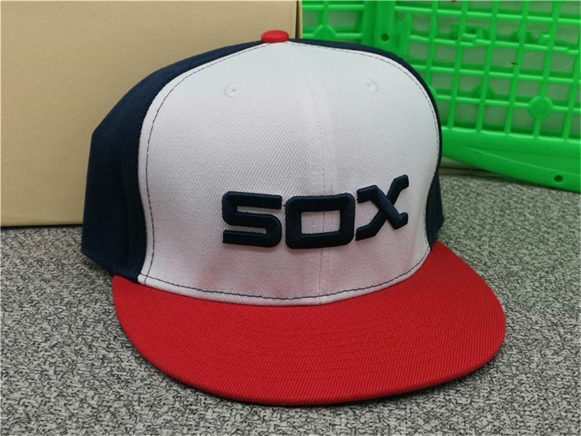

Ready Stock Chicago sombreros hombre bonita letra de béisbol adulto pico plana Gorra ajustada Hip Hop hombres mujeres completa cerrado Gorra