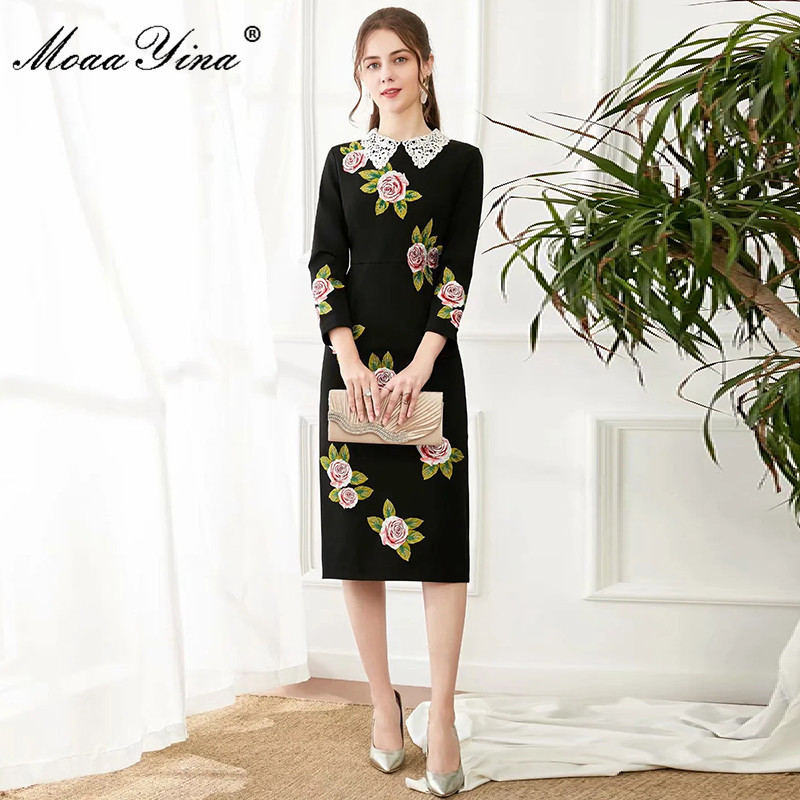 

Fashion Designer dress Spring Autumn Women Dress Rose Embroidery drilling Black Slim Elegant Dresses 210524