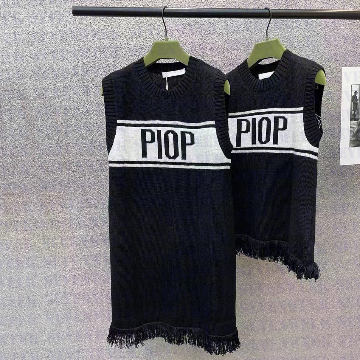 

Womens Knits Vest Dresses Sweater With Tassel Designer Letter Lady Casual Dress Long Sleeve Pullover Clothing