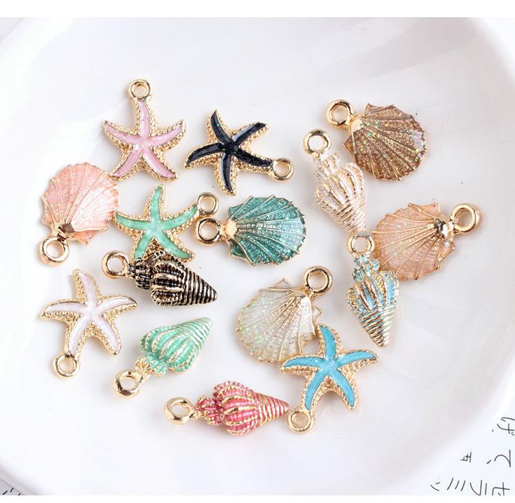 

Charms 1 Pack 1.6-2cm Multi-style Small Bulk Beach Sea Natural Shell Conch Beads Cowry Tribal Jewelery Craft Accessories Holes DIY, Bronze;silver