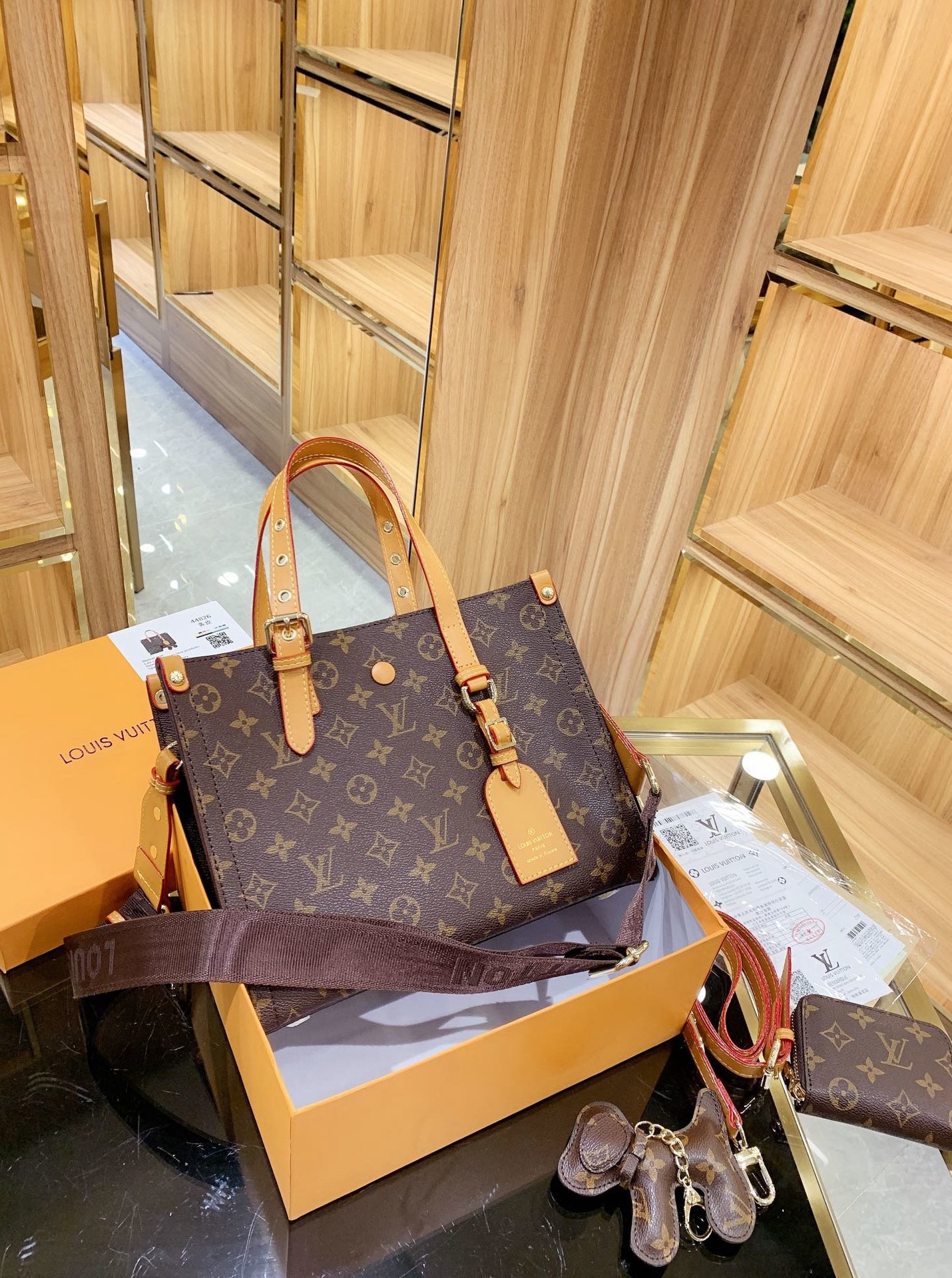 

Leather Bag Luxurys Women Bags Tote Handbag Designers Capacity Soft Fashion Handbags With 2021 Brang Logo -L3653, Red;black