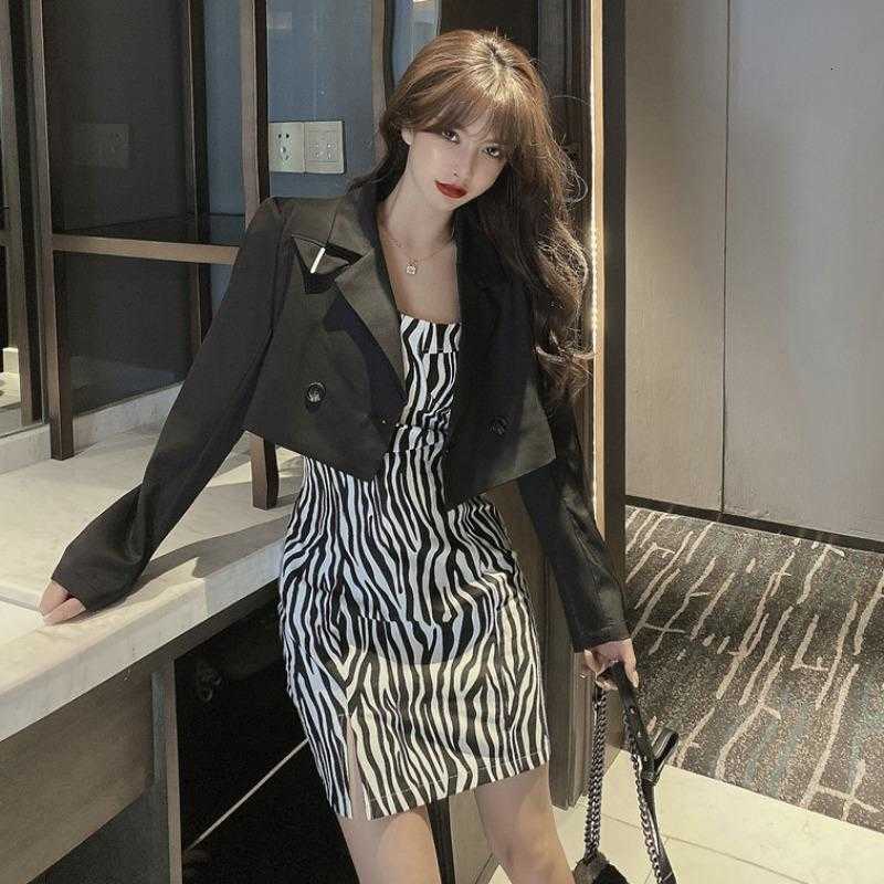 Net Red Two Piece Women&#039;s Loose and Versatile Short Suit Coat Sexy Tight Waist Buttock Zebra Suspender Skirt-image-702218517