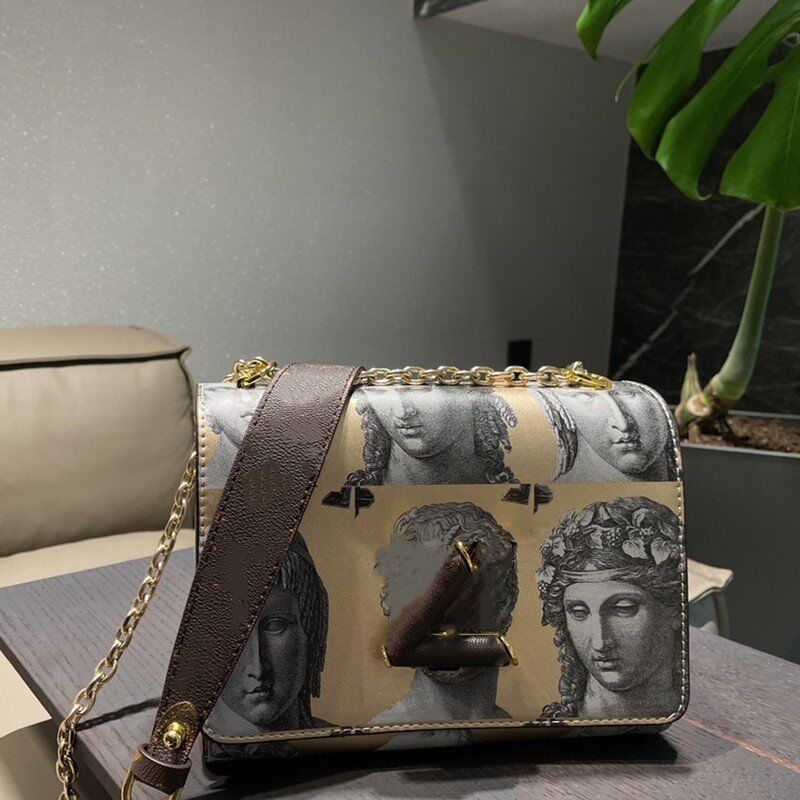 

Chain Bag Handbag Cross Body Purse Women Shoulder Bags Fashion Plain Water Ripple Hardware Twist Lock Hasp Flap Messenger Clutch Handbags High Quality, Box (not for sale)