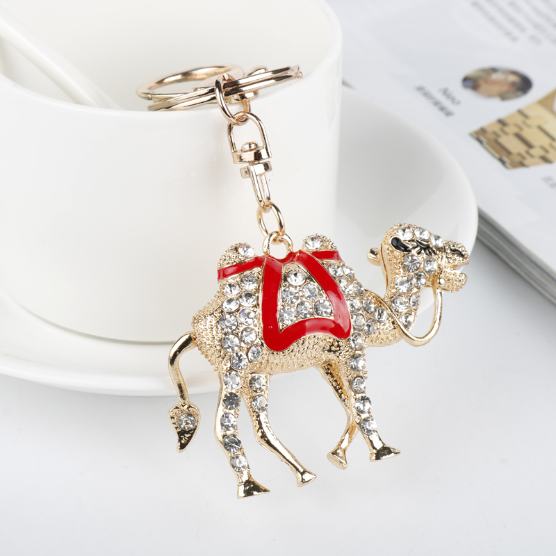 

DUBAI Camel Pendant Keychain Animal Camel Shape Keyring Creative Enamel Tourist Travel Souvenir Key chain Keyrings