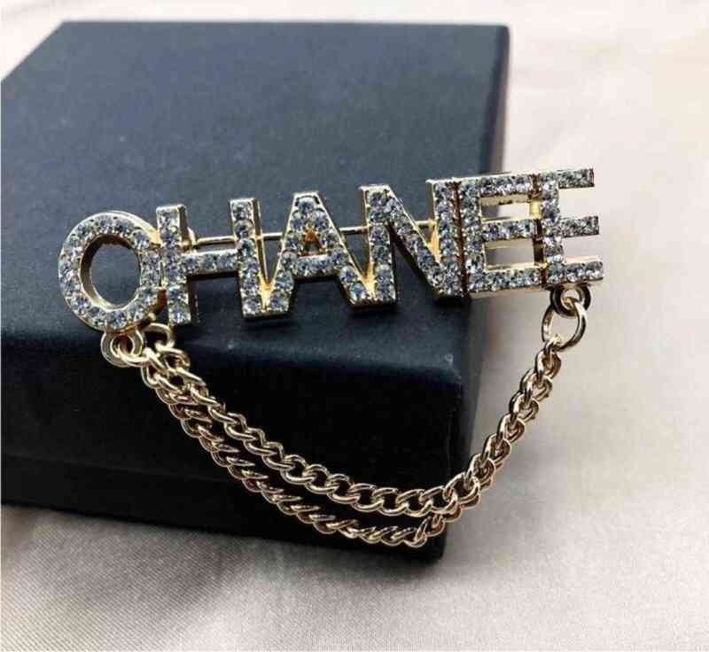 

Letters casual tassel Brooch anti light suit dress accessories geometric pin small fragrance