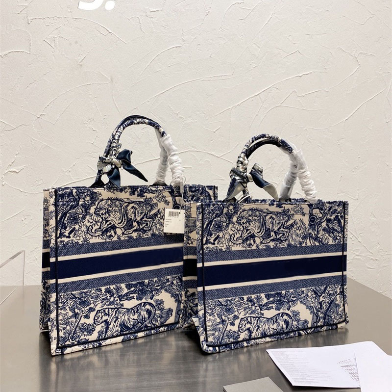 

2021 designer handbags women shopping bags wallet letter with silk scarf large capacity women's handbag classic shoulder bag high quality Tote, Blue