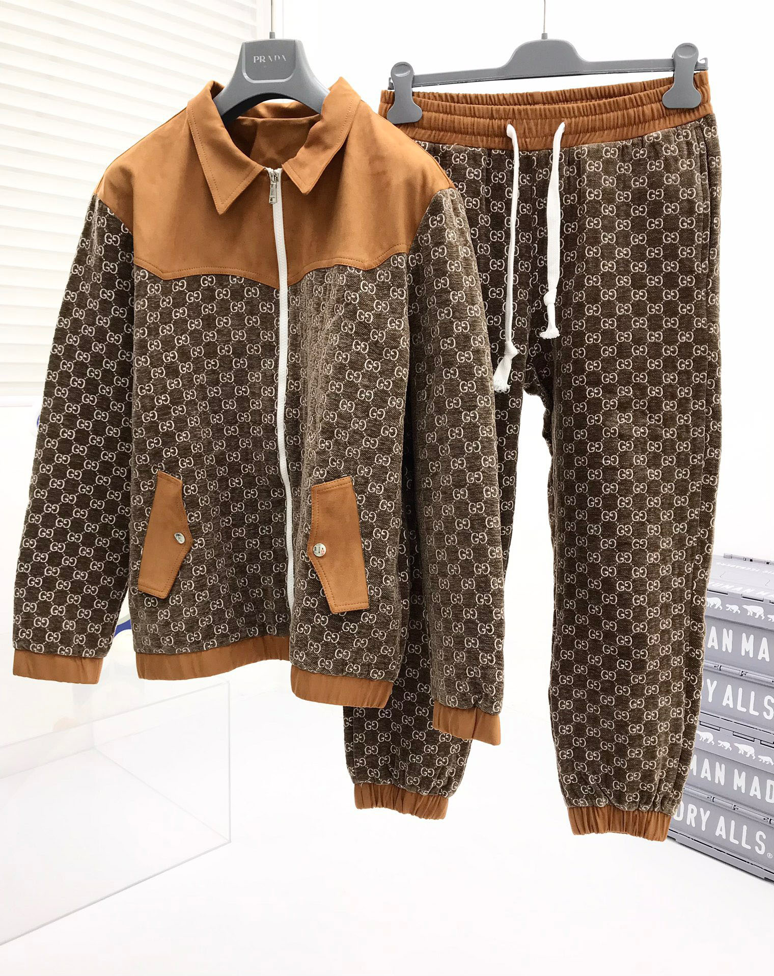 

2021ss spring and summer new high grade cotton printing short sleeve round neck panel T-Shirt Size: m-l-xl-xxl-xxxl Color: black white rdcc42