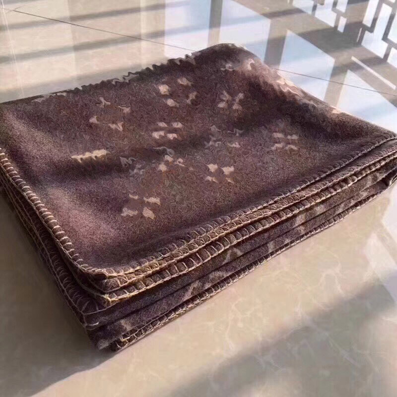 

Letter Designer Blanket Soft Wool Scarf Shawl Portable Warm Plaid Sofa Bed Fleece Spring Autumn Women Throw Blankets