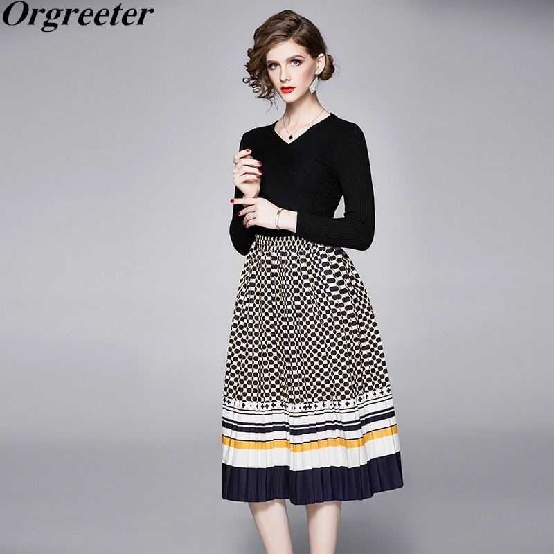 

Fashion Woman Spring 2pc Suit Black V-neck Knit Tops Printed Pleated Skirt Sets Elegant OL Casual For Female 210525