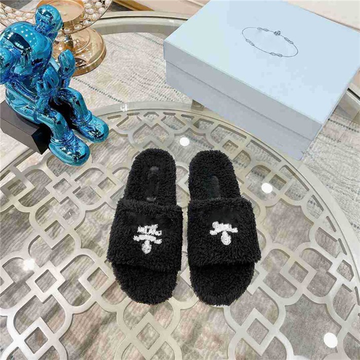 

Winter Women Wool Slippers Brand Designer Sandals Scuffs Fur New Arrival Low Heeled Flattie Indoor Outdoor Fashion Warm Top Quality Wholesale Good Price, Color5