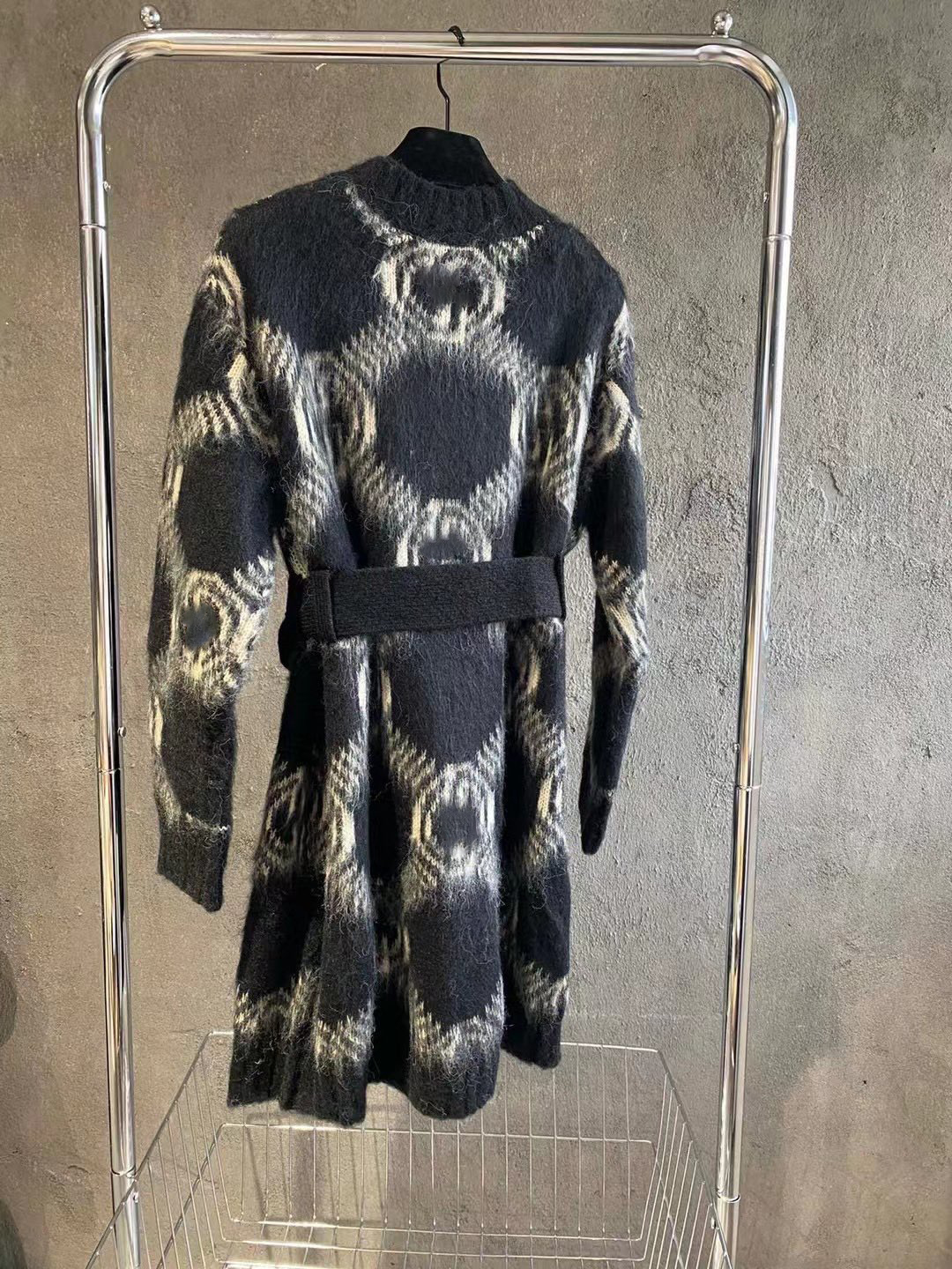 

women dresses jacket 2022 early spring mohair cardigan Wool blend fashion Casual Dress light pink long sleeve knitted sweater skirts SML, Black