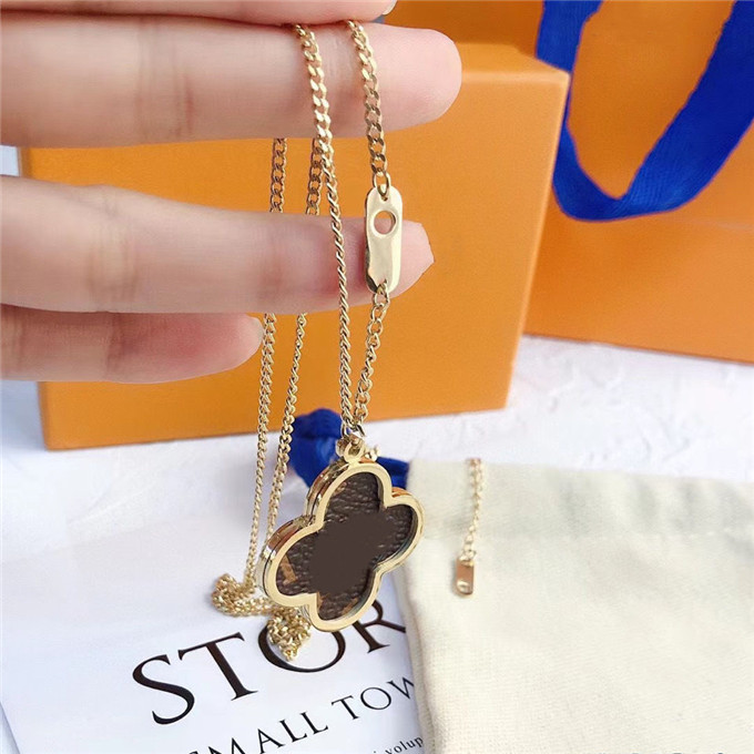 

Fashion Pendant Necklaces Street Necklace for Man Woman Jewelry Party Pendants High Quality Box need extra cost