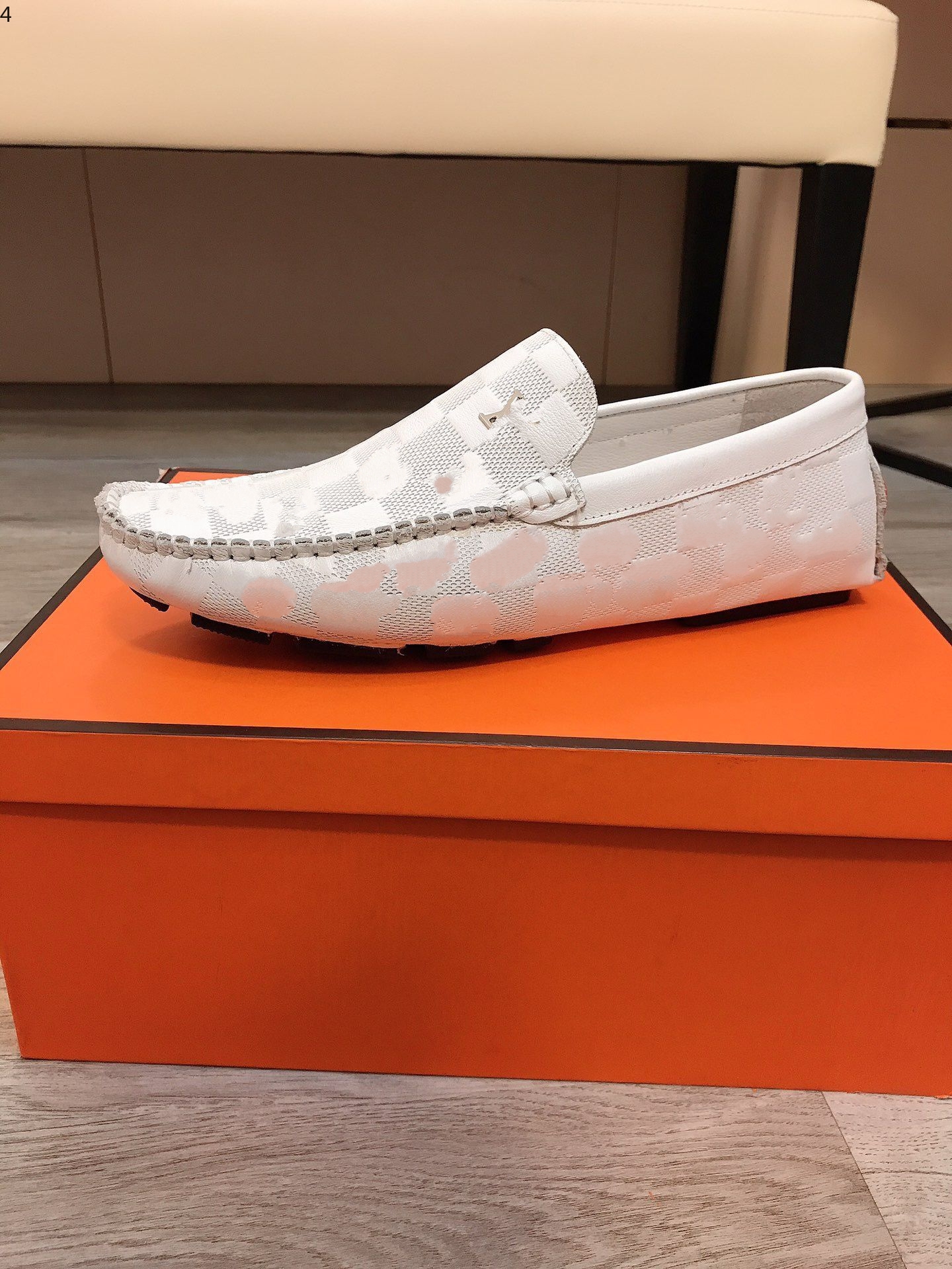 

Luxury Men Driving shoes with superstar Flats sneakers Fashion metal button Peas and classic Solid color kpj008