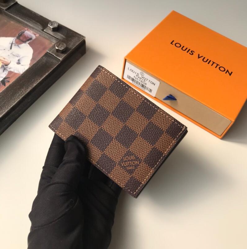 

lv LOUIS BAG VITTON Card Holders Womens Fashion Passport Protection Case Trendy Credit Mens Wallet PASSEPORT, Red;black