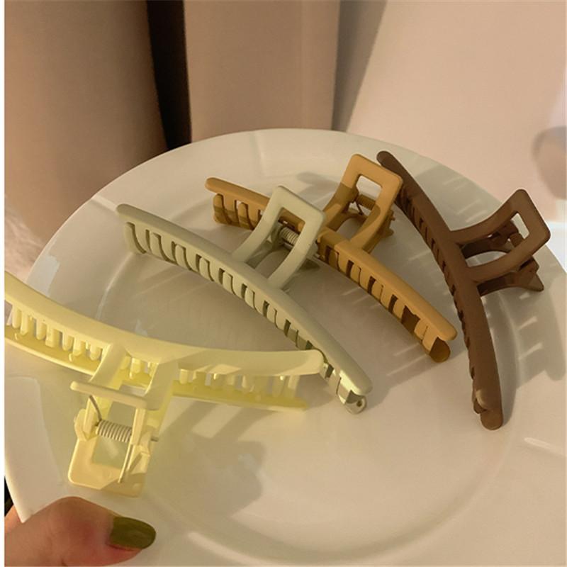 

Hair Clips & Barrettes AOMU Autumn Winter Coffee Brown Acrylic Claw Matte Smooth Irregular Geometric Hollow Big Hairpin For Women Gifts Jewe, Golden;silver